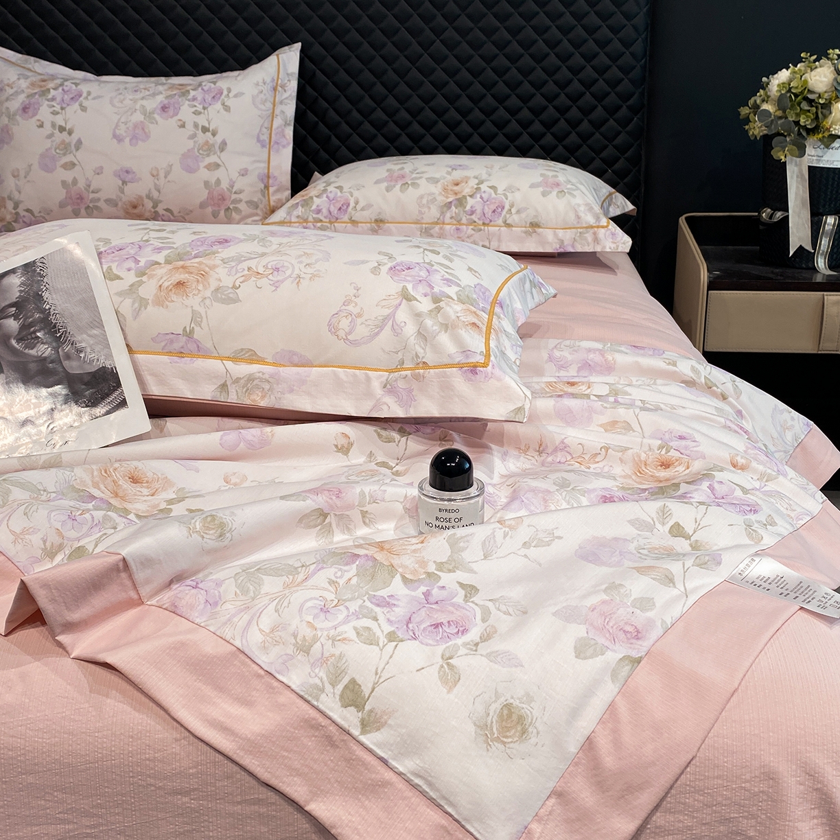 91家纺网 家纺一手货源 找家纺 佳品居 2026新款凉感天丝棉印花系列水洗真丝夏被四件套 伊莉莎-粉