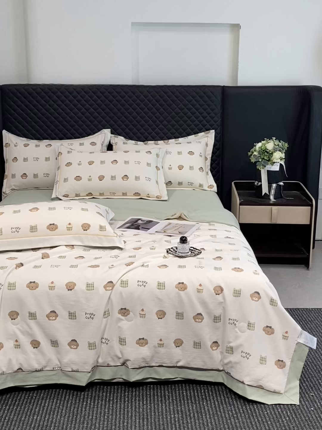 91家纺网 家纺一手货源 找家纺 佳品居 2026新款凉感天丝棉印花系列水洗真丝夏被四件套 快乐小熊