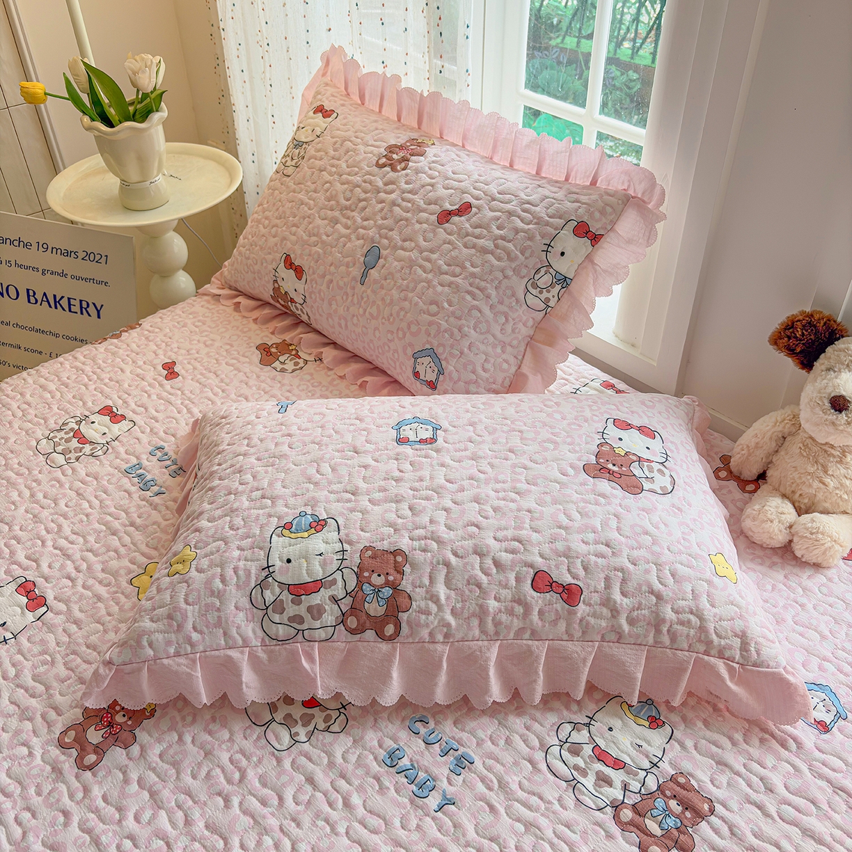 91家纺网 家纺一手货源 找家纺 绒耀家纺 2026春夏直播爆款泡芙棉云感双层纱皱皱纱韩式花边床盖四件套 豹纹KT