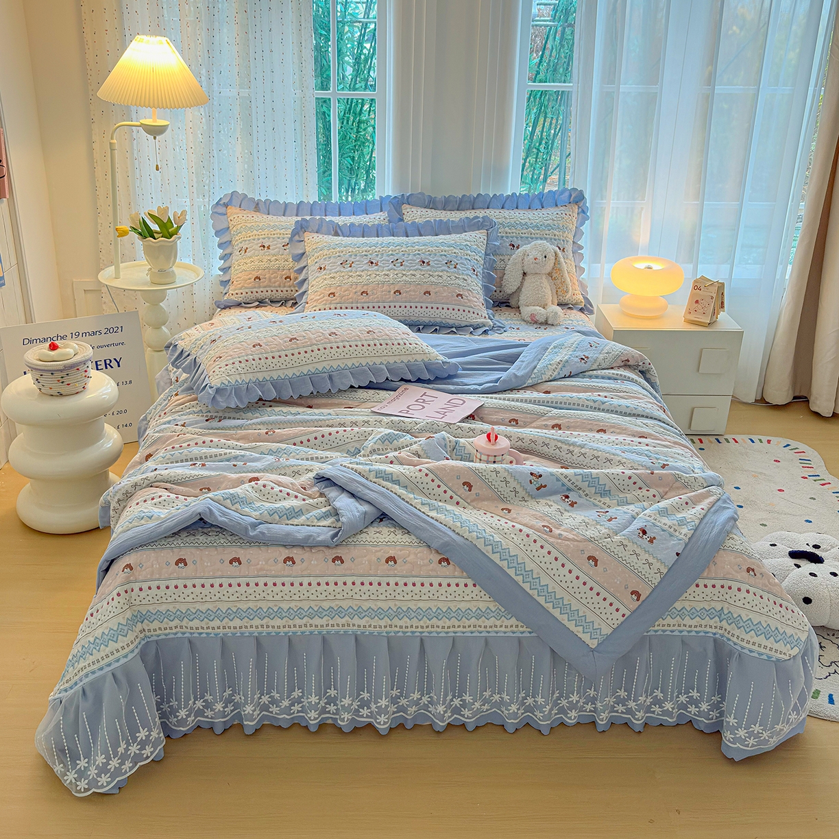 91家纺网 家纺一手货源 找家纺 绒耀家纺 2026春夏直播爆款泡芙棉云感双层纱皱皱纱韩式花边床盖四件套 费尔岛狗狗