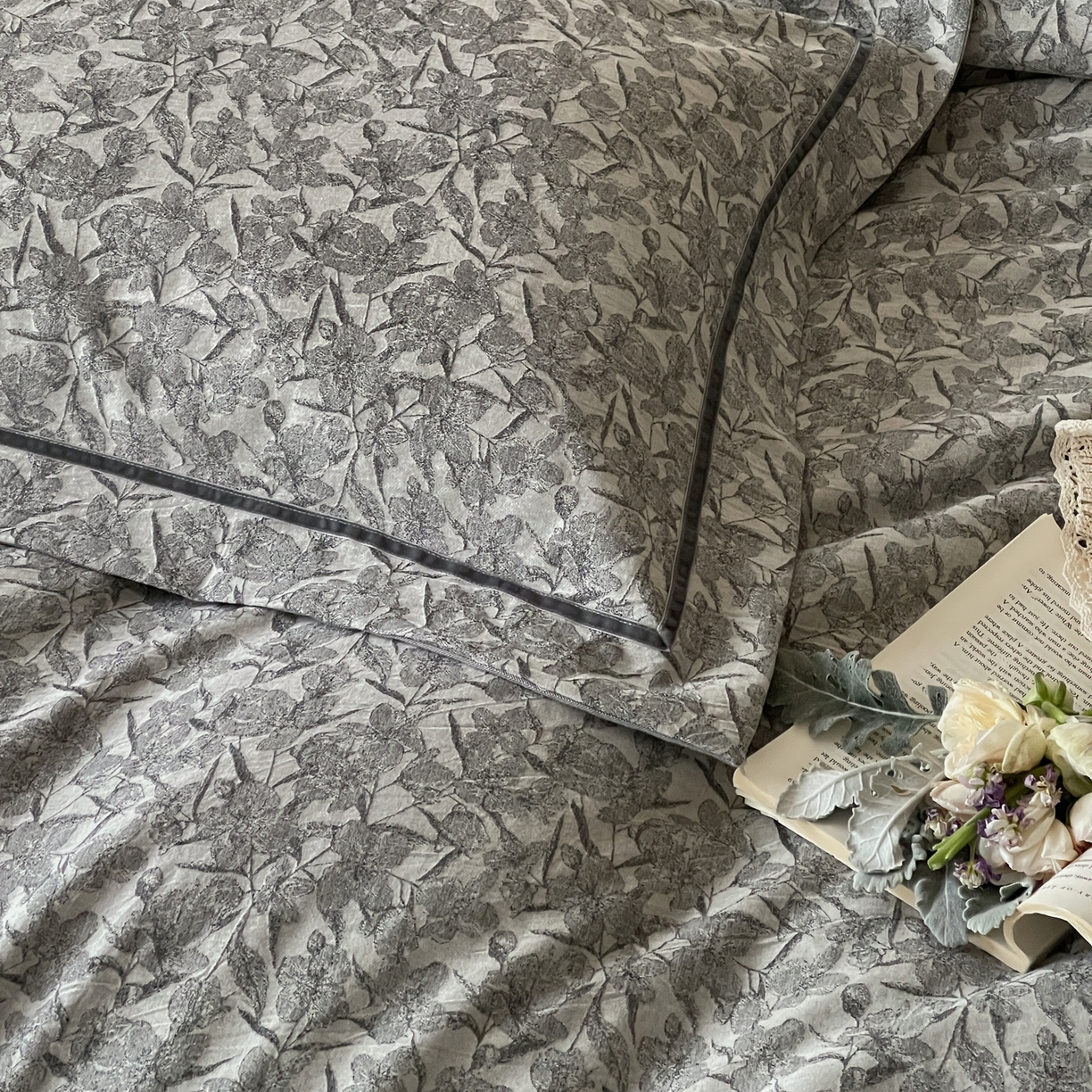 91家纺网 家纺一手货源 找家纺 （总）云上 2026春夏新款全棉纯棉色织提花宽边压丝绒带四件套-乔木（活动后/券后售价 不低于358 上架参考价428起）