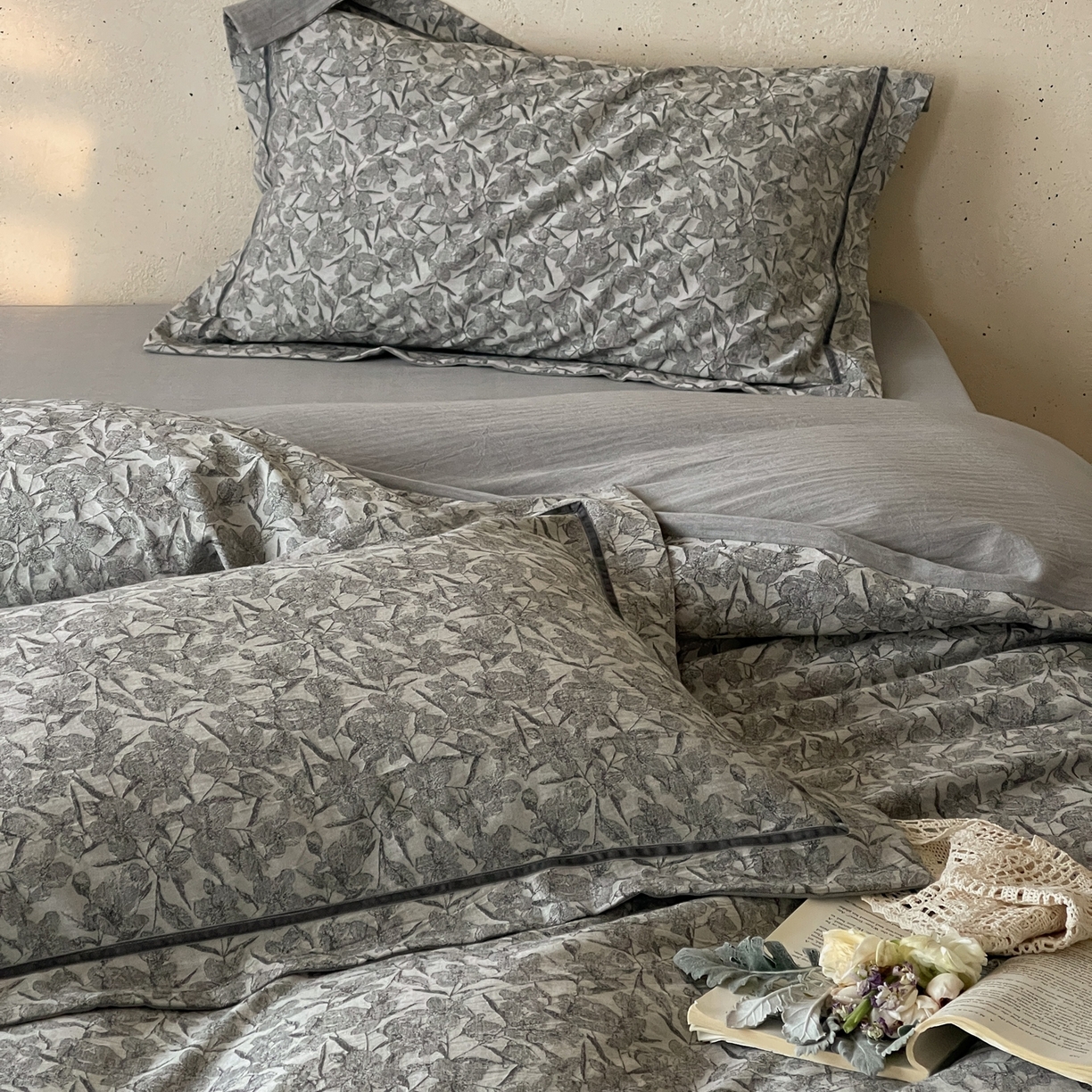 91家纺网 家纺一手货源 找家纺 （总）云上 2026春夏新款全棉纯棉色织提花宽边压丝绒带四件套-乔木（活动后/券后售价 不低于358 上架参考价428起）