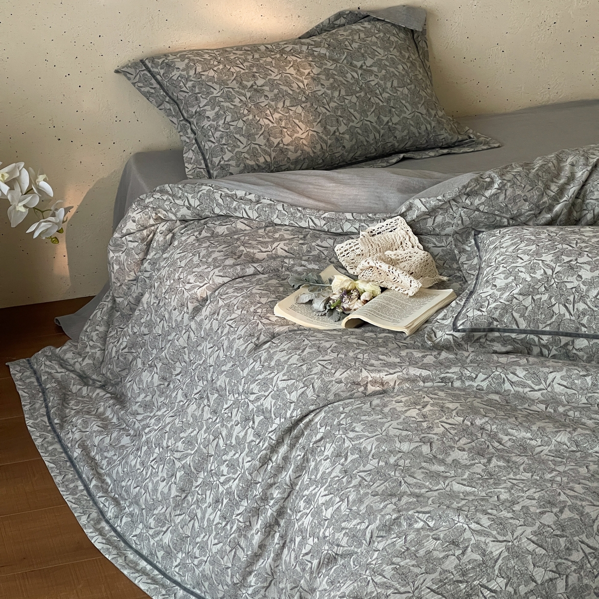 91家纺网 家纺一手货源 找家纺 （总）云上 2026春夏新款全棉纯棉色织提花宽边压丝绒带四件套-乔木（活动后/券后售价 不低于358 上架参考价428起）