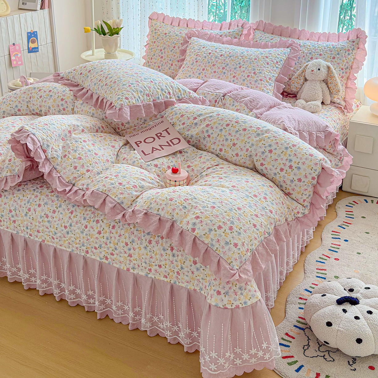 91家纺网 家纺一手货源 找家纺 绒耀家纺 2026春夏直播爆款泡芙棉云感双层纱皱皱纱韩式花边床盖四件套 粉黛