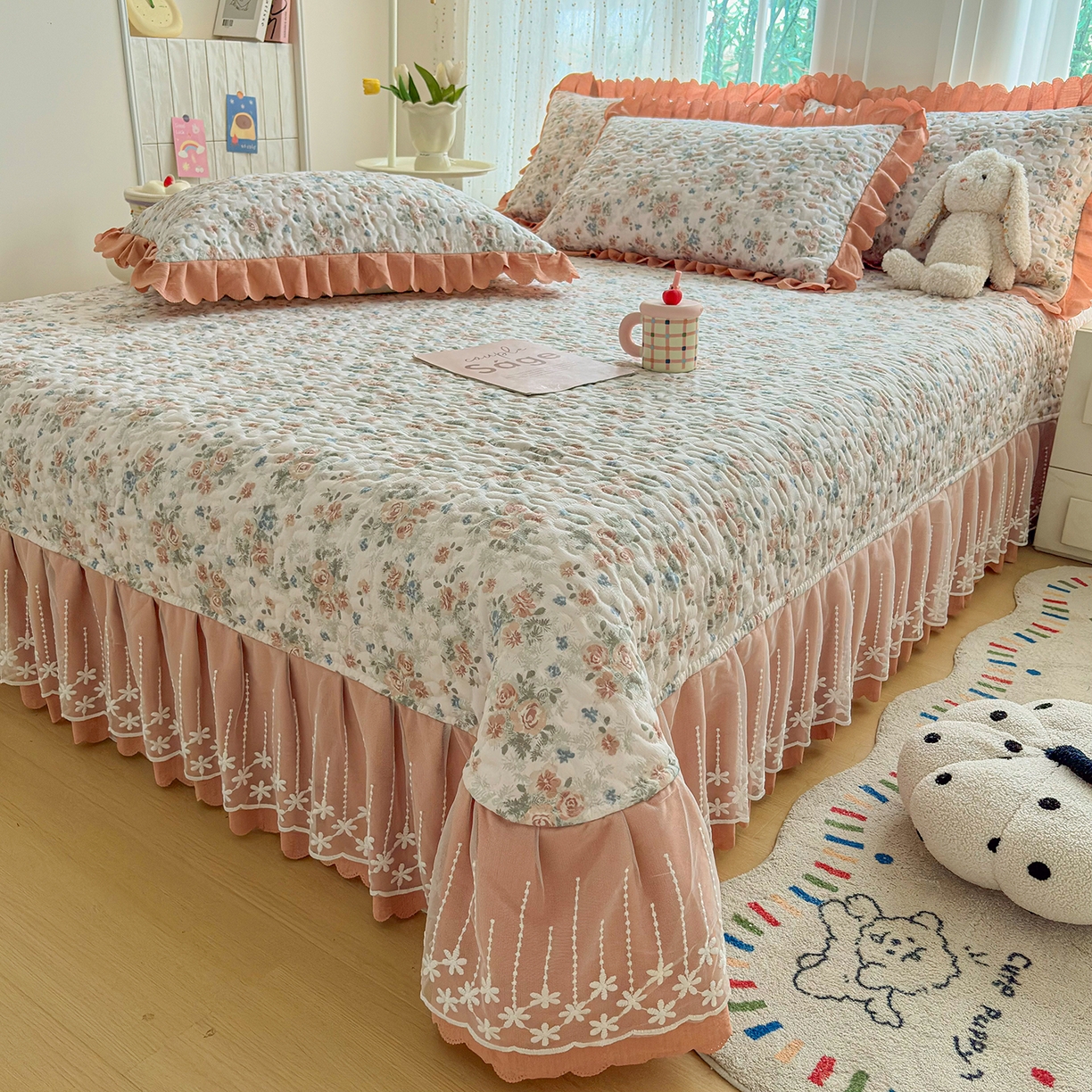 91家纺网 家纺一手货源 找家纺 绒耀家纺 2026春夏直播爆款泡芙棉云感双层纱皱皱纱韩式花边床盖四件套 蔷薇