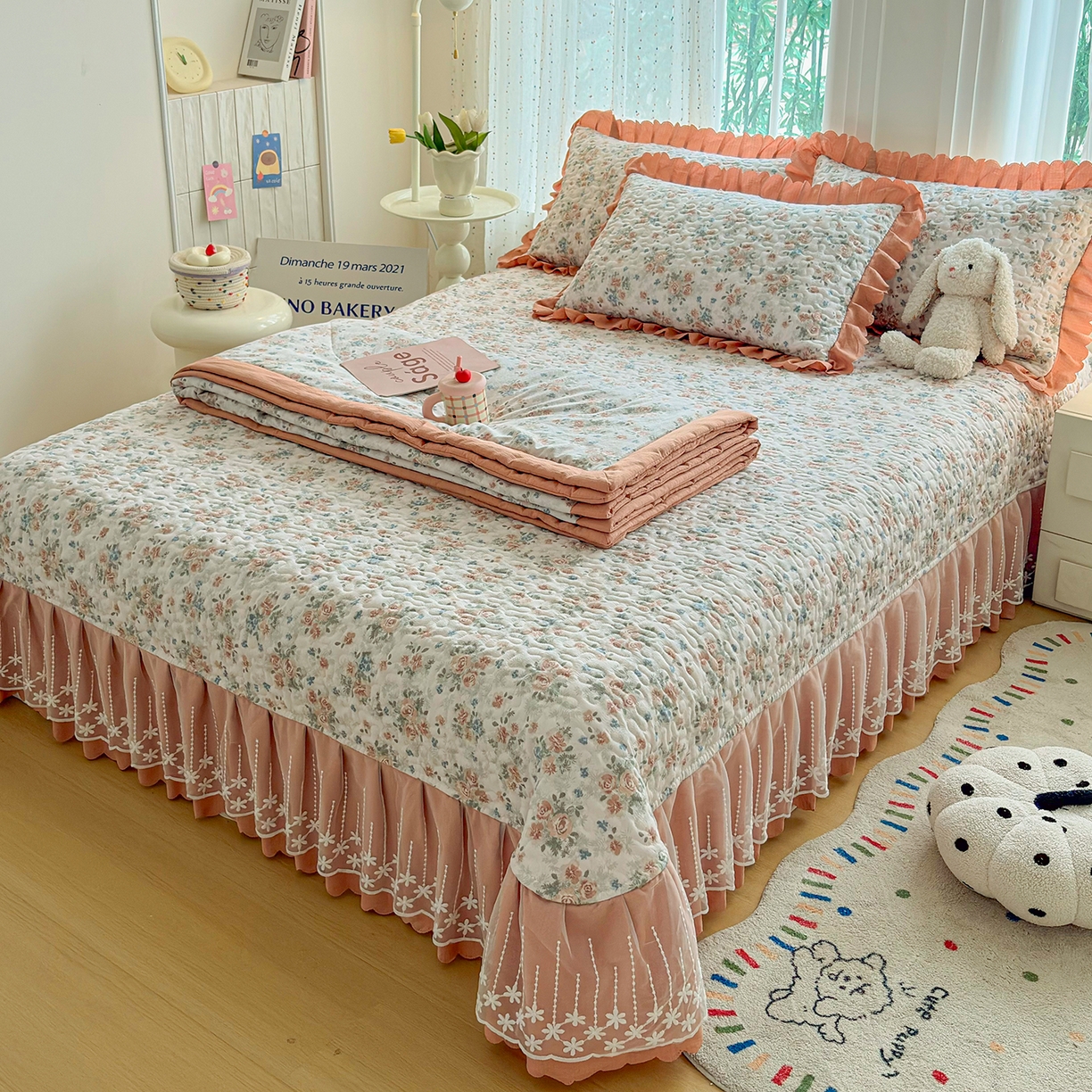 91家纺网 家纺一手货源 找家纺 绒耀家纺 2026春夏直播爆款泡芙棉云感双层纱皱皱纱韩式花边床盖四件套 蔷薇