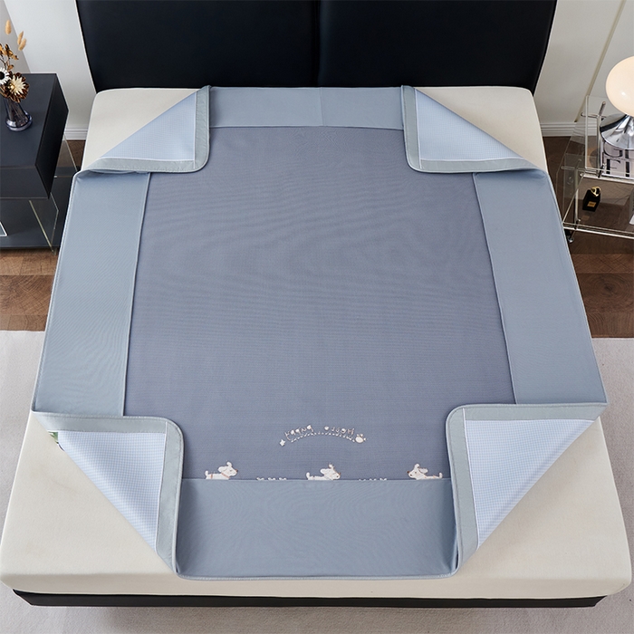 91家纺网 家纺一手货源 找家纺 小牛席业 2026新款腊肠狗绣花凉感冰丝席凉席席子-床笠款 腊肠狗-蓝色