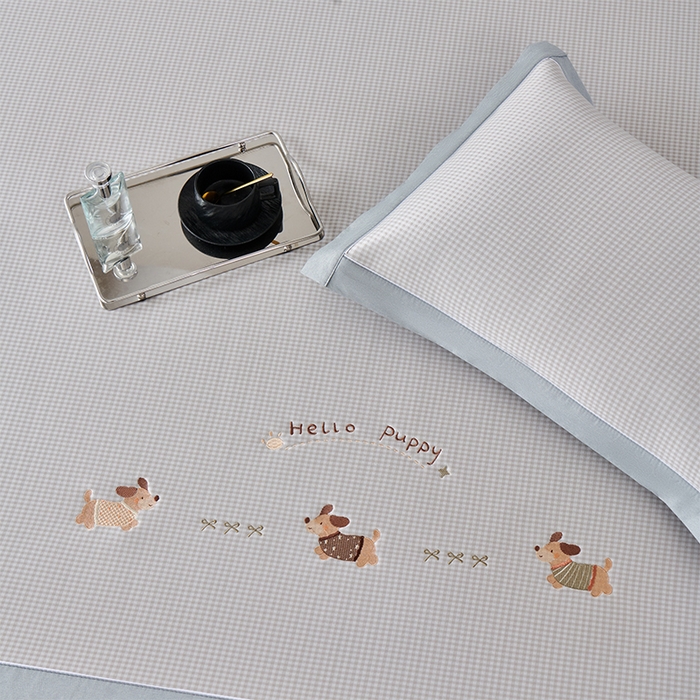 91家纺网 家纺一手货源 找家纺 小牛席业 2026新款腊肠狗绣花凉感冰丝席凉席席子-床笠款 腊肠狗-香槟