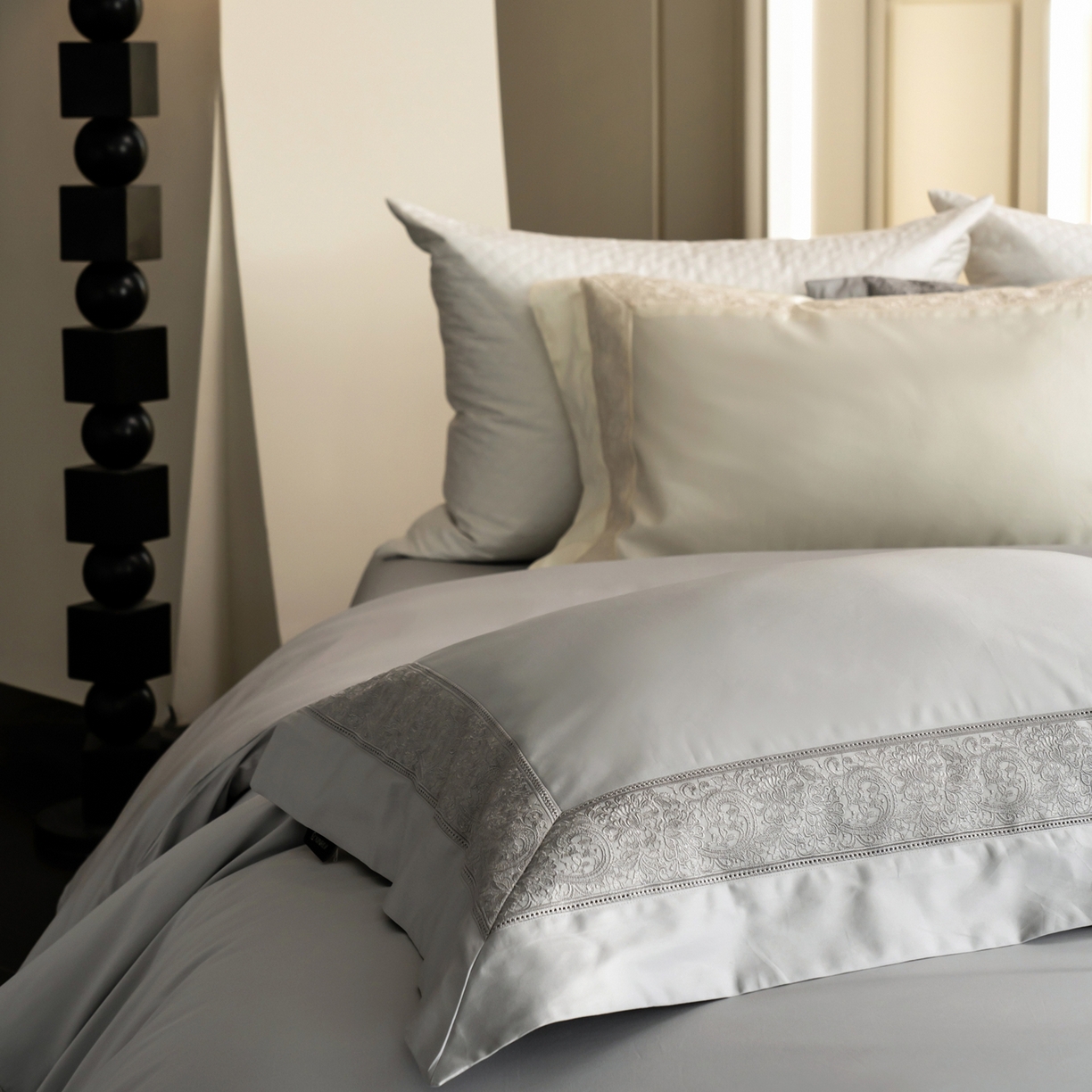 91家纺网 家纺一手货源 找家纺 （总）馨蕊家居 2026新款100S全棉纯棉高定高精密刺绣四件套-兰芙