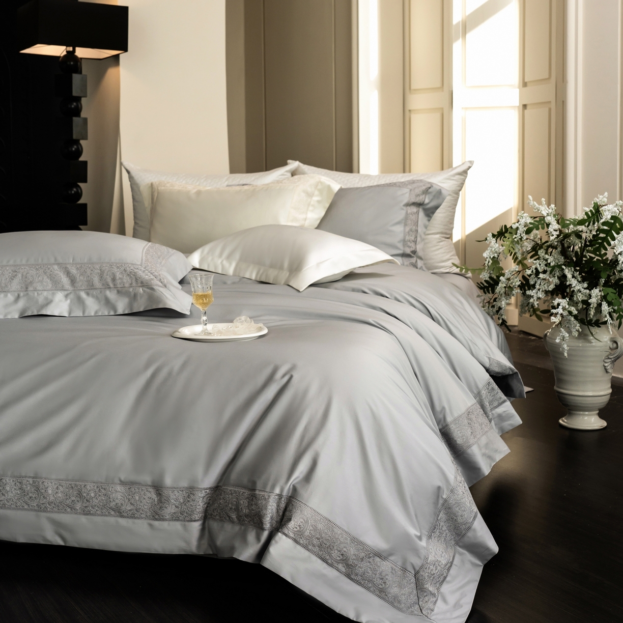 91家纺网 家纺一手货源 找家纺 （总）馨蕊家居 2026新款100S全棉纯棉高定高精密刺绣四件套-兰芙