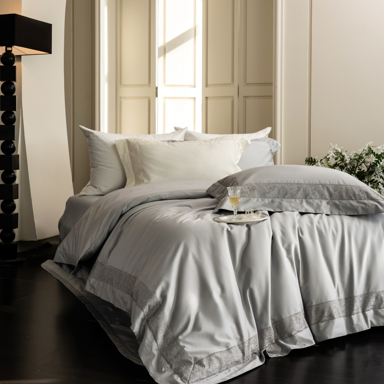 91家纺网 家纺一手货源 找家纺 馨蕊家居 2026新款100S全棉纯棉高定高精密刺绣四件套-兰芙 兰芙-高级灰