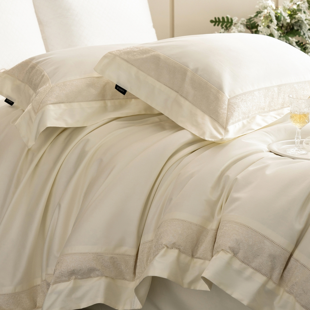 91家纺网 家纺一手货源 找家纺 馨蕊家居 2026新款100S全棉纯棉高定高精密刺绣四件套-兰芙 兰芙-月光白