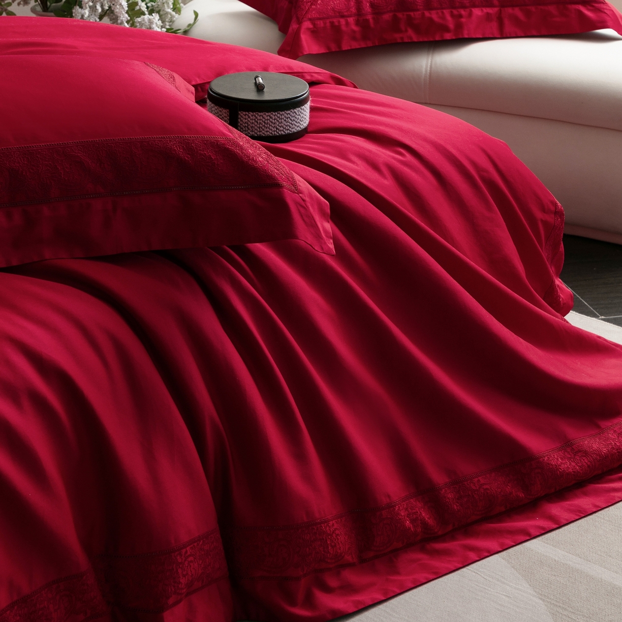 91家纺网 家纺一手货源 找家纺 馨蕊家居 2026新款100S全棉纯棉高定高精密刺绣四件套-兰芙 兰芙-温莎红