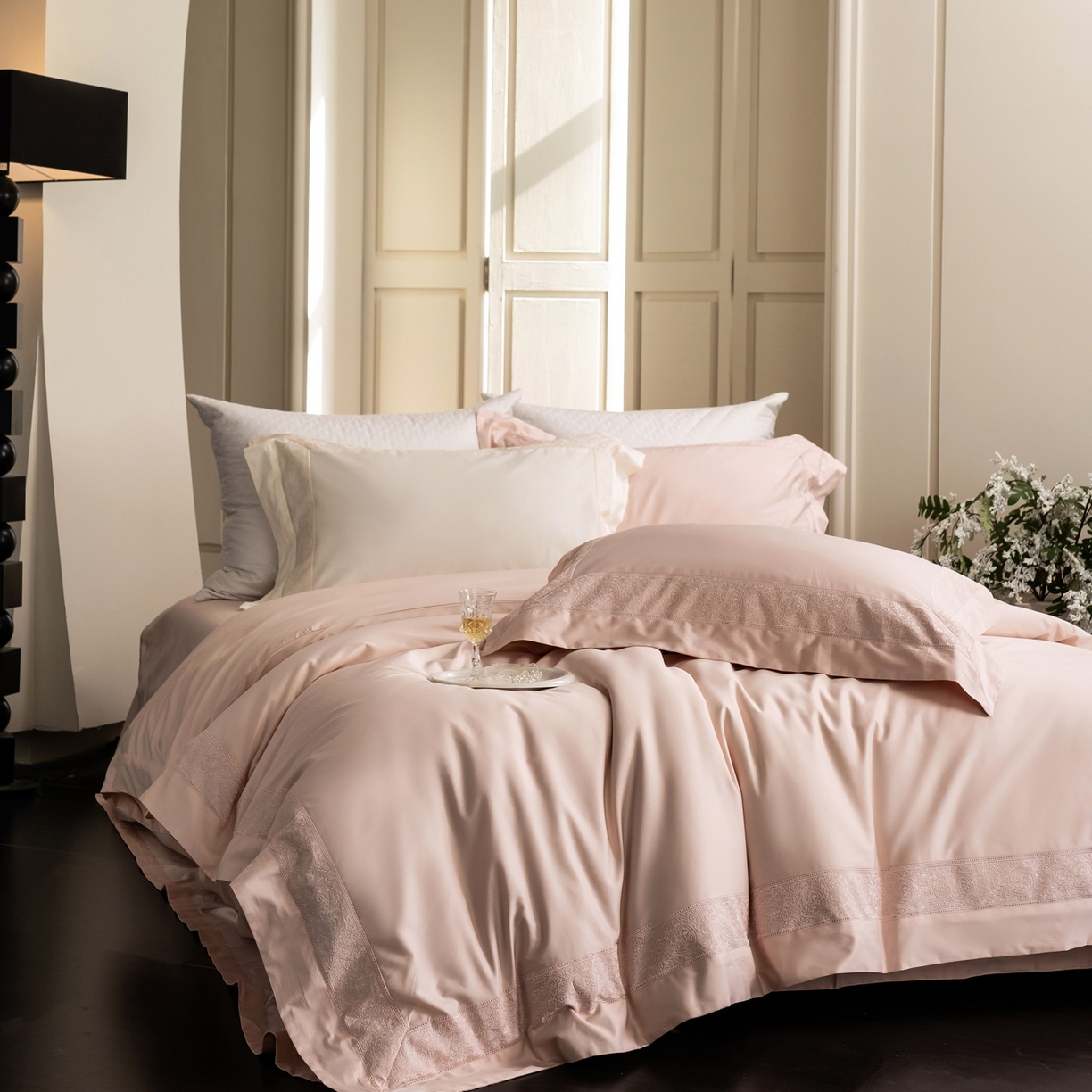 91家纺网 家纺一手货源 找家纺 馨蕊家居 2026新款100S全棉纯棉高定高精密刺绣四件套-兰芙 兰芙-蔷薇粉