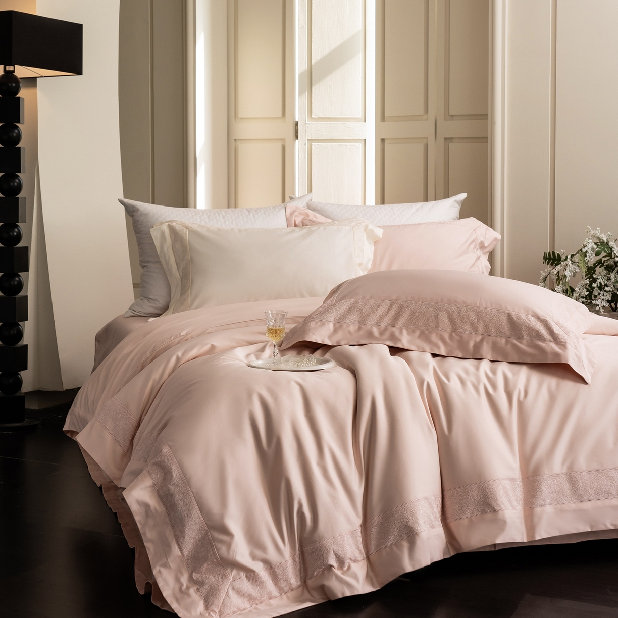 91家纺网 家纺一手货源 找家纺 馨蕊家居 2026新款100S全棉纯棉高定高精密刺绣四件套-兰芙 兰芙-蔷薇粉