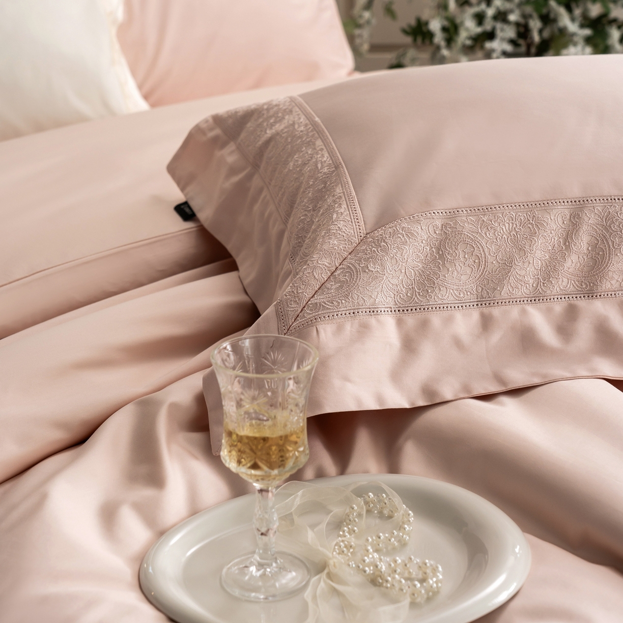 91家纺网 家纺一手货源 找家纺 馨蕊家居 2026新款100S全棉纯棉高定高精密刺绣四件套-兰芙 兰芙-蔷薇粉