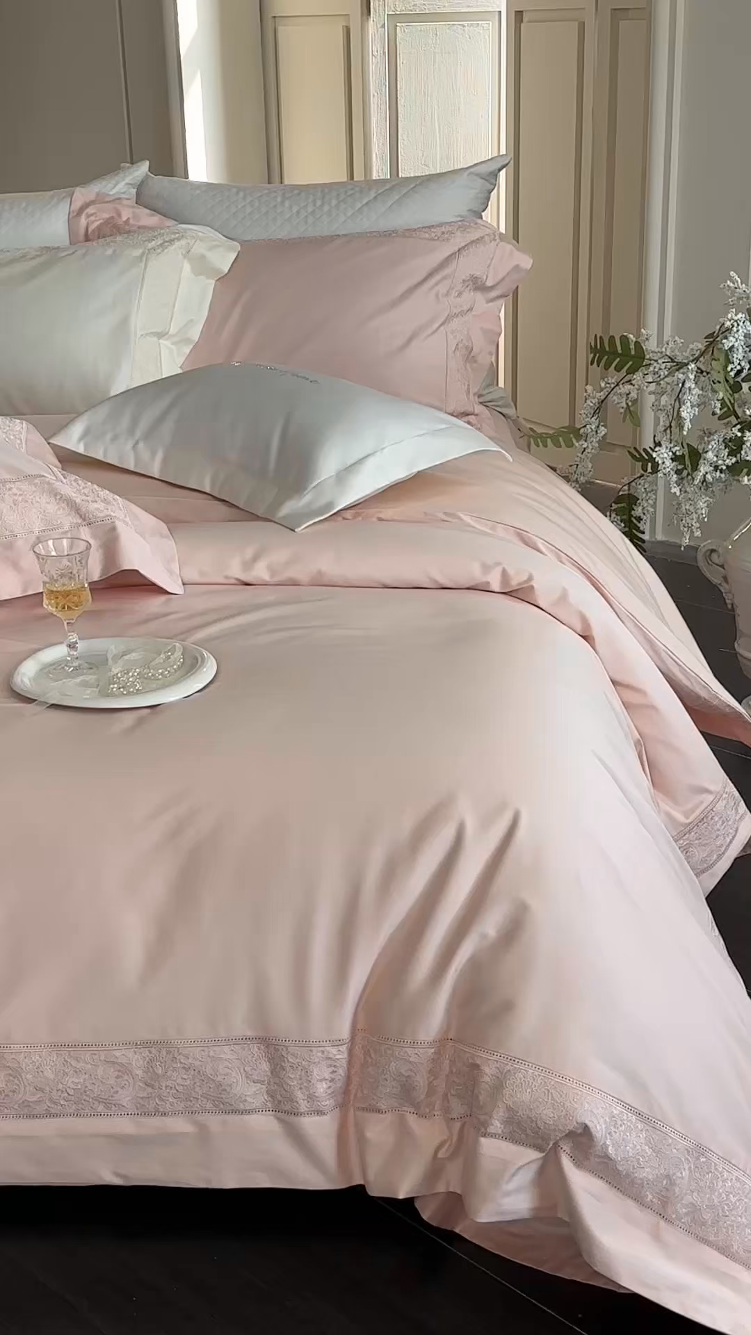 91家纺网 家纺一手货源 找家纺 馨蕊家居 2026新款100S全棉纯棉高定高精密刺绣四件套-兰芙 兰芙-蔷薇粉