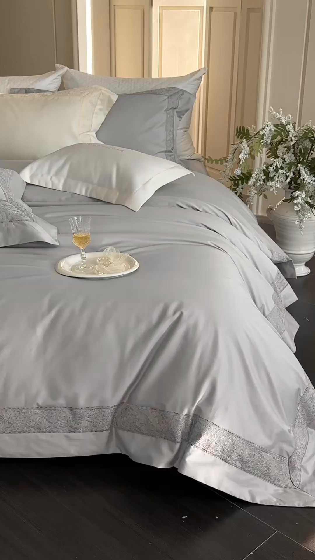 91家纺网 家纺一手货源 找家纺 馨蕊家居 2026新款100S全棉纯棉高定高精密刺绣四件套-兰芙 兰芙-高级灰