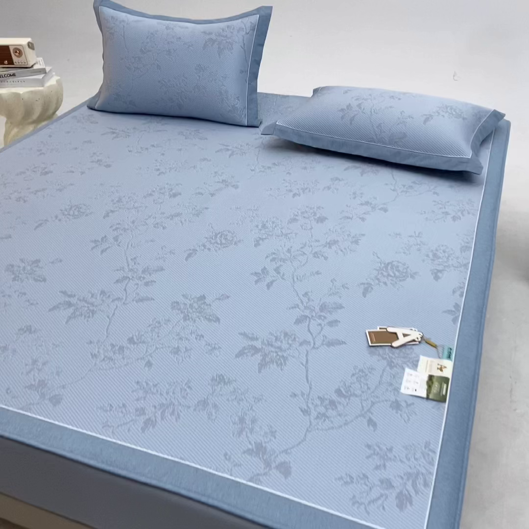 91家纺网 家纺一手货源 找家纺 小牛席业 2026新款牡丹花蔓冷感豆豆席凉席席子-床笠款 牡丹花蔓-蓝色