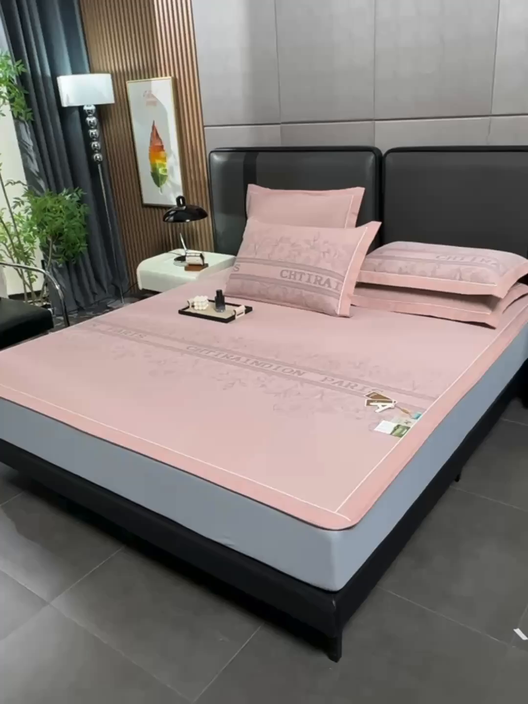 91家纺网 家纺一手货源 找家纺 小牛席业 2026新款蔷薇冷感豆豆席系列凉席席子-床笠款 蔷薇-粉色