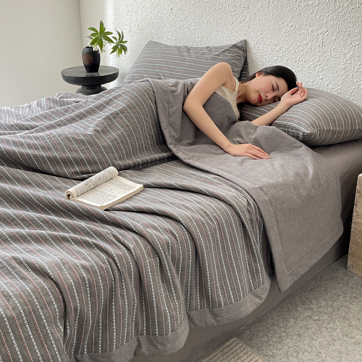 91家纺网 家纺一手货源 找家纺 绒城 2026新款棉色织提花水洗棉大豆夏被夏凉被空调被-摩卡 摩卡灰