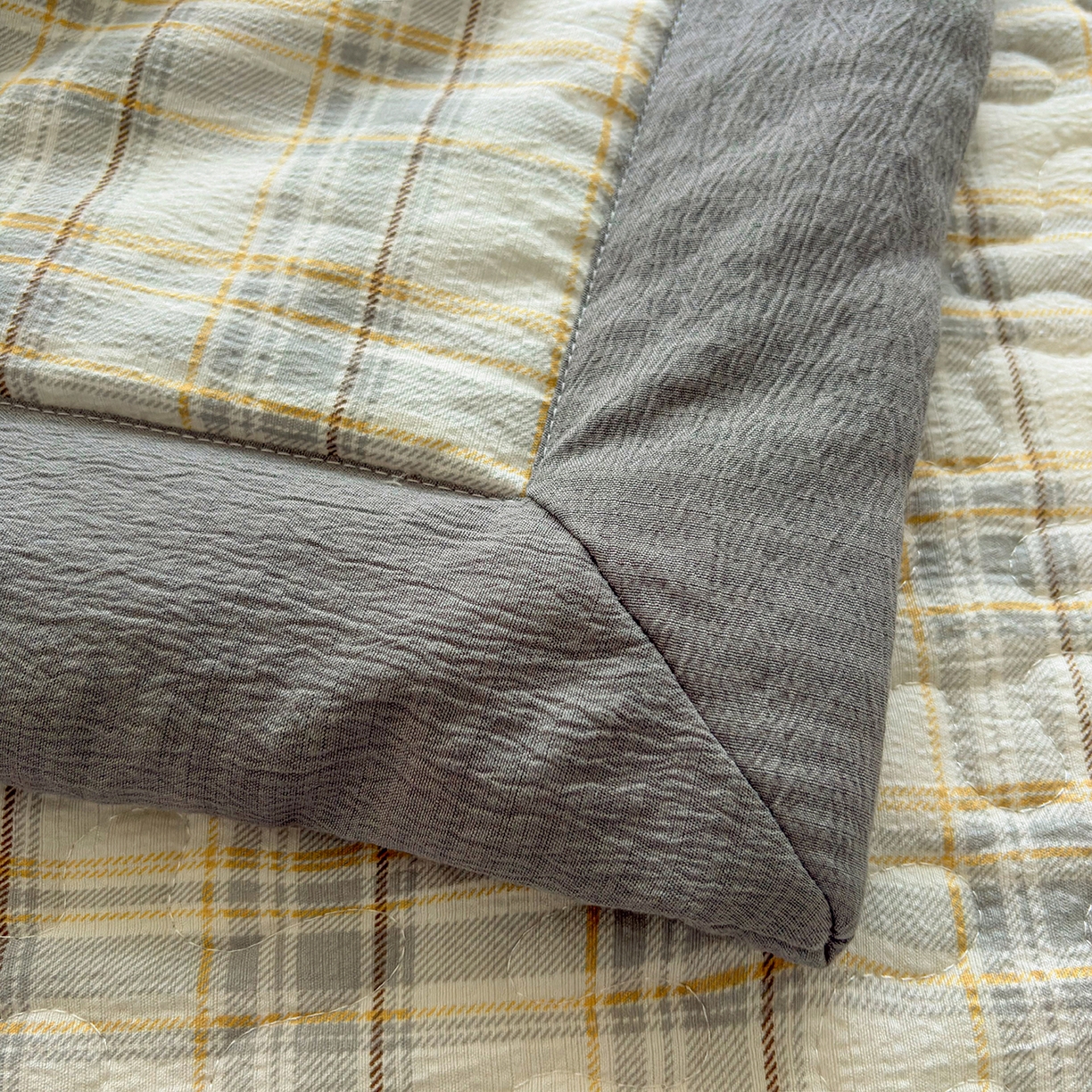 91家纺网 家纺一手货源 找家纺 绒耀家纺 2026春夏直播爆款泡芙棉云感双层纱皱皱纱韩式花边床盖四件套 旺旺大队