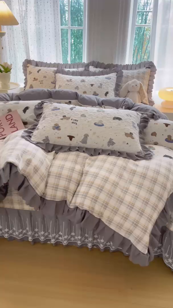 91家纺网 家纺一手货源 找家纺 绒耀家纺 2026春夏直播爆款泡芙棉云感双层纱皱皱纱韩式花边床盖四件套 旺旺大队