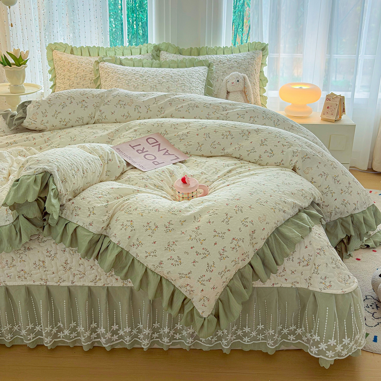 91家纺网 家纺一手货源 找家纺 绒耀家纺 2026春夏直播爆款泡芙棉云感双层纱皱皱纱韩式花边床盖四件套 夏日