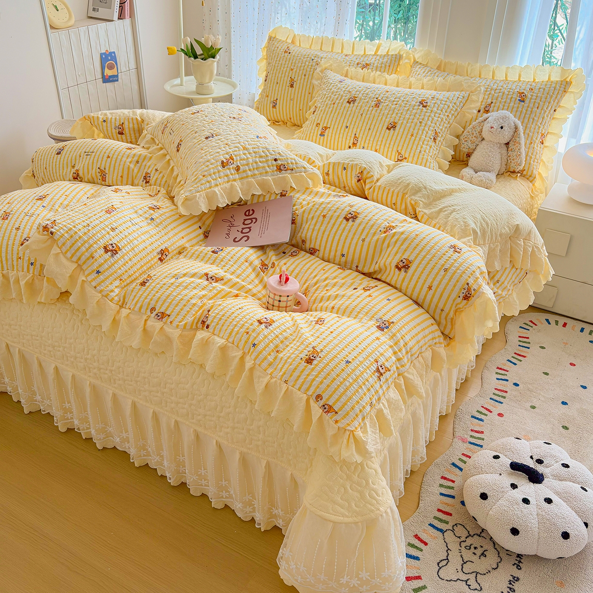 91家纺网 家纺一手货源 找家纺 绒耀家纺 2026春夏直播爆款泡芙棉云感双层纱皱皱纱韩式花边床盖四件套 星星人-AB