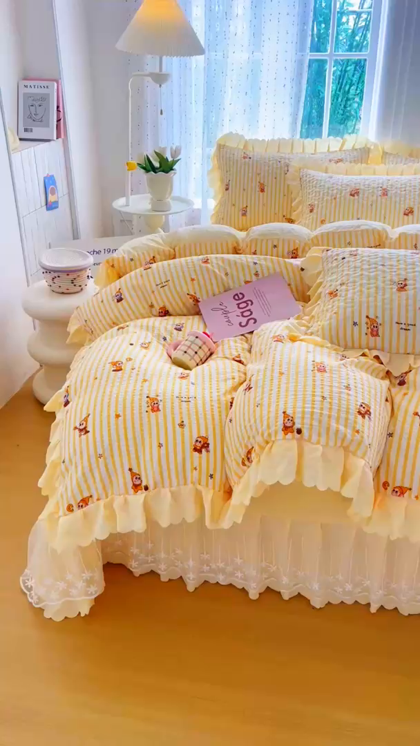 91家纺网 家纺一手货源 找家纺 绒耀家纺 2026春夏直播爆款泡芙棉云感双层纱皱皱纱韩式花边床盖四件套 星星人-AB