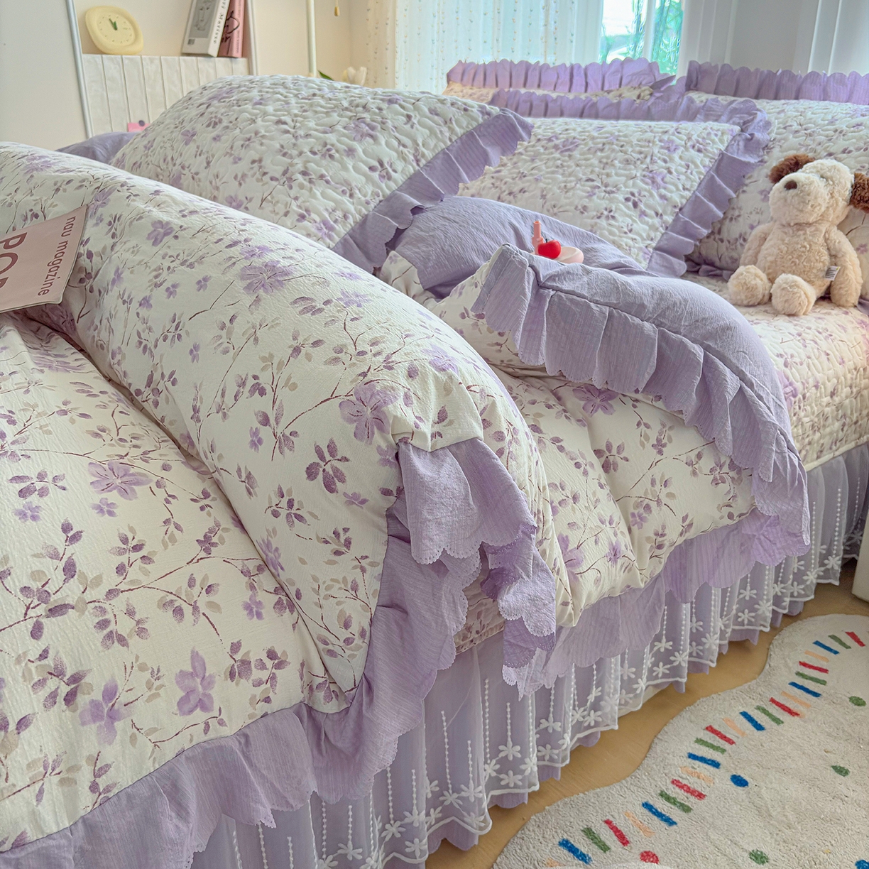91家纺网 家纺一手货源 找家纺 绒耀家纺 2026春夏直播爆款泡芙棉云感双层纱皱皱纱韩式花边床盖四件套 紫薇