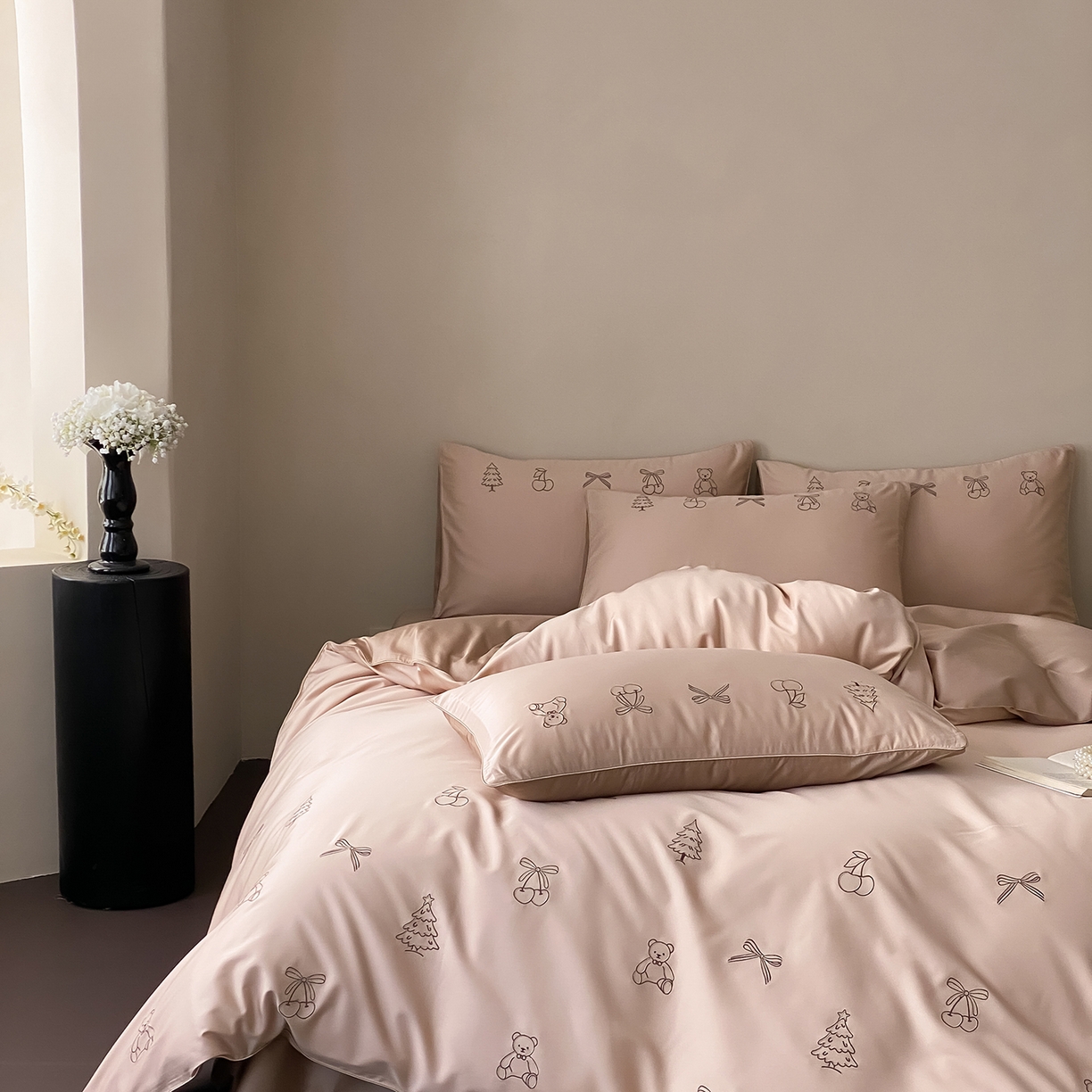 91家纺网 家纺一手货源 找家纺 曼布缇 2026新款长绒棉四件套-青春记忆（会员-20，券后308起） 青春记忆-香槟咖