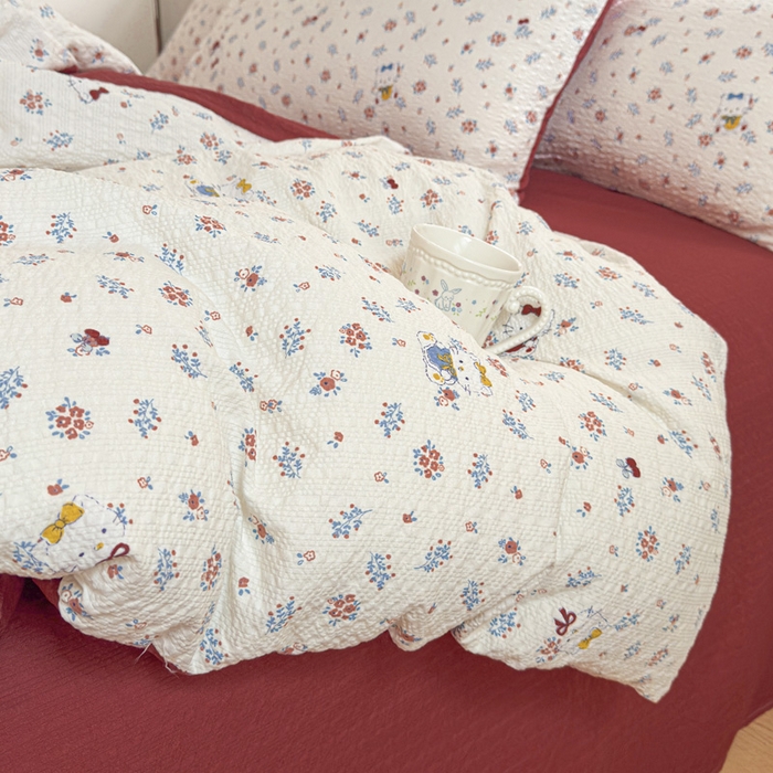 91家纺网 家纺一手货源 找家纺 桔禾家纺 2026春夏新款小清新A类超柔泡芙棉泡泡纱双层纱四件套 花町软猫