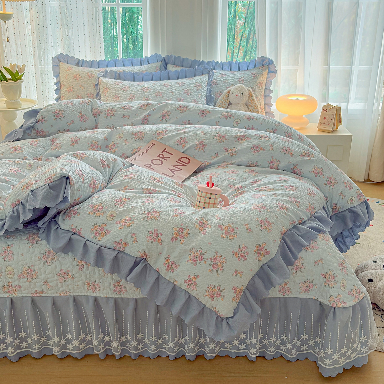 91家纺网 家纺一手货源 找家纺 绒耀家纺 2026春夏直播爆款泡芙棉云感双层纱皱皱纱韩式花边夏被四件套 春天里