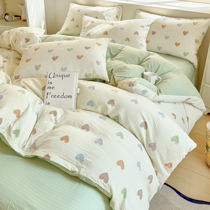 91家纺网 家纺一手货源 找家纺 桔禾家纺 2026春夏新款小清新A类超柔泡芙棉泡泡纱双层纱四件套 马卡龙爱心