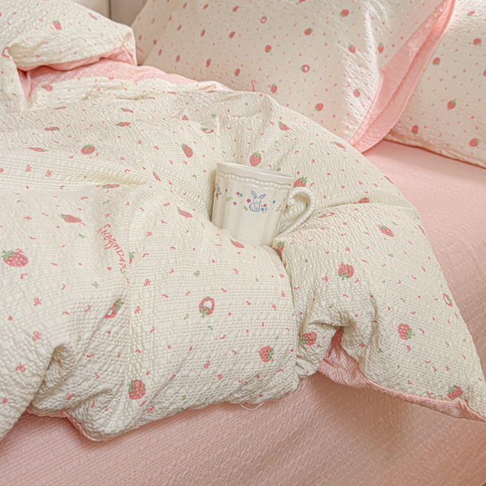 91家纺网 家纺一手货源 找家纺 桔禾家纺 2026春夏新款小清新A类超柔泡芙棉泡泡纱双层纱四件套 美莓果