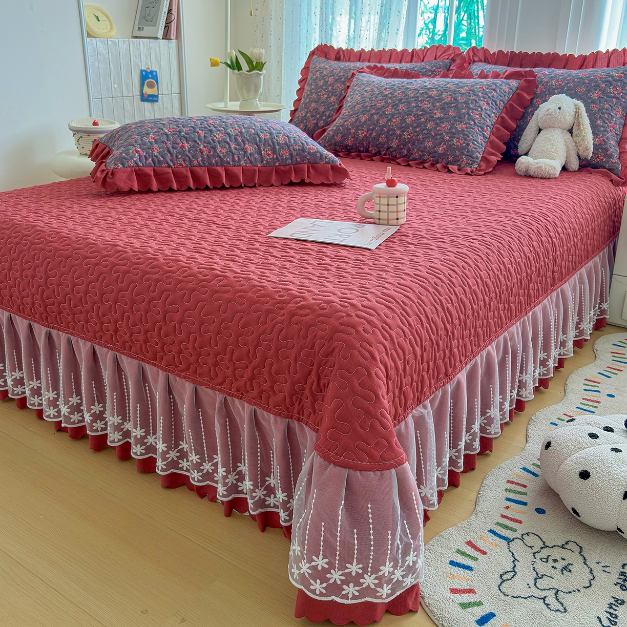 91家纺网 家纺一手货源 找家纺 绒耀家纺 2026春夏直播爆款泡芙棉云感双层纱皱皱纱韩式花边夏被四件套 花仙谷-AB