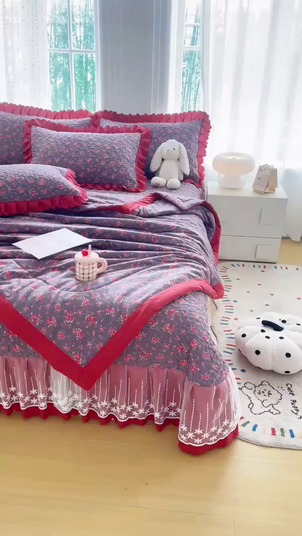 91家纺网 家纺一手货源 找家纺 绒耀家纺 2026春夏直播爆款泡芙棉云感双层纱皱皱纱韩式花边夏被四件套 花仙谷-AB