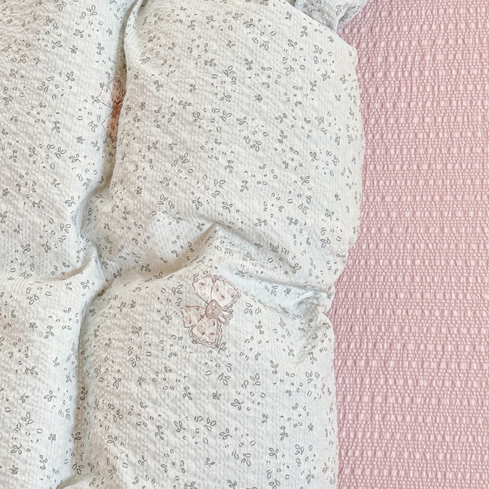 91家纺网 家纺一手货源 找家纺 桔禾家纺 2026春夏新款小清新A类超柔泡芙棉泡泡纱双层纱四件套 兔小妹