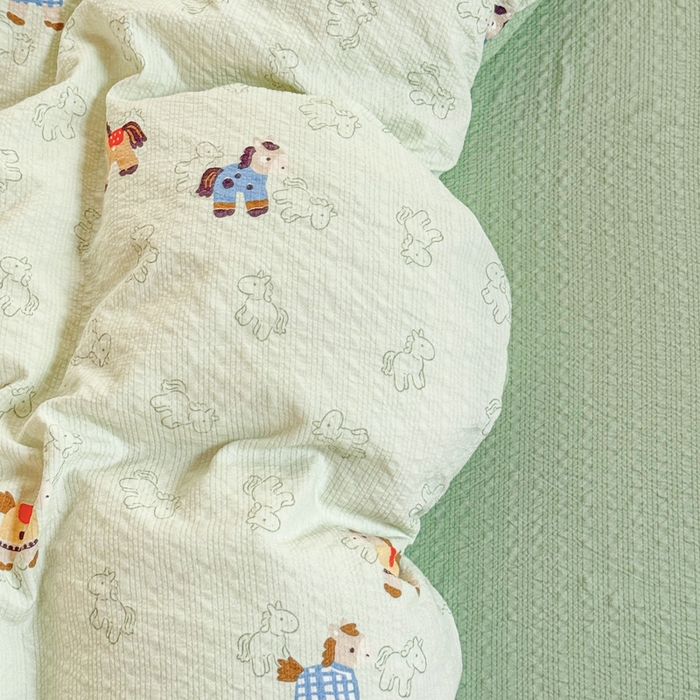 91家纺网 家纺一手货源 找家纺 桔禾家纺 2026春夏新款小清新A类超柔泡芙棉泡泡纱双层纱四件套 摇摇马