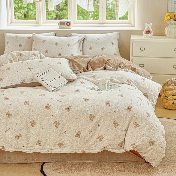 91家纺网 家纺一手货源 找家纺 桔禾家纺 2026春夏新款小清新A类超柔泡芙棉泡泡纱双层纱四件套 云朵熊