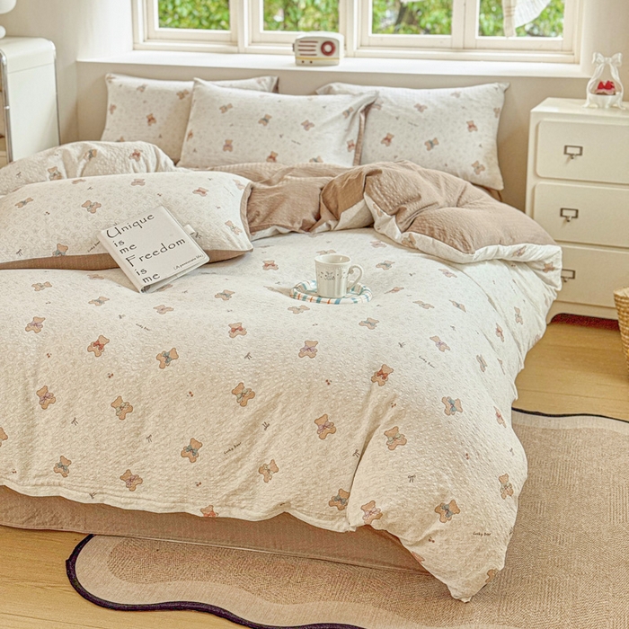 91家纺网 家纺一手货源 找家纺 桔禾家纺 2026春夏新款小清新A类超柔泡芙棉泡泡纱双层纱四件套 云朵熊