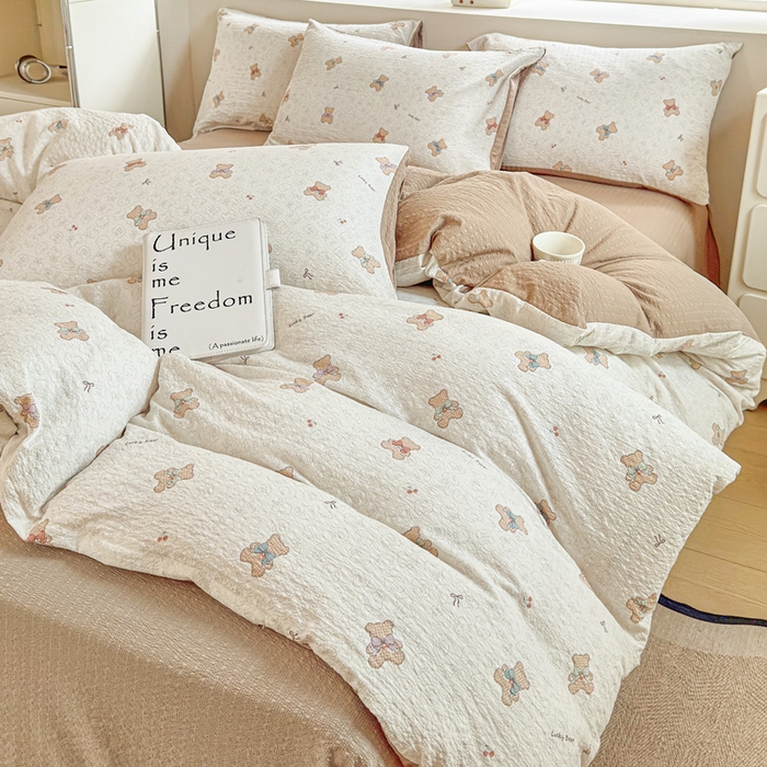 91家纺网 家纺一手货源 找家纺 桔禾家纺 2026春夏新款小清新A类超柔泡芙棉泡泡纱双层纱四件套 云朵熊