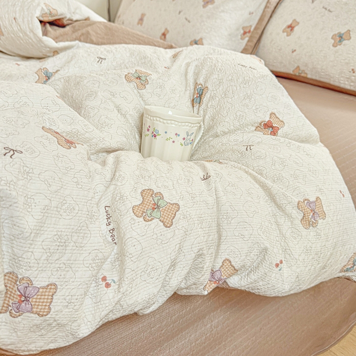 91家纺网 家纺一手货源 找家纺 桔禾家纺 2026春夏新款小清新A类超柔泡芙棉泡泡纱双层纱四件套 云朵熊