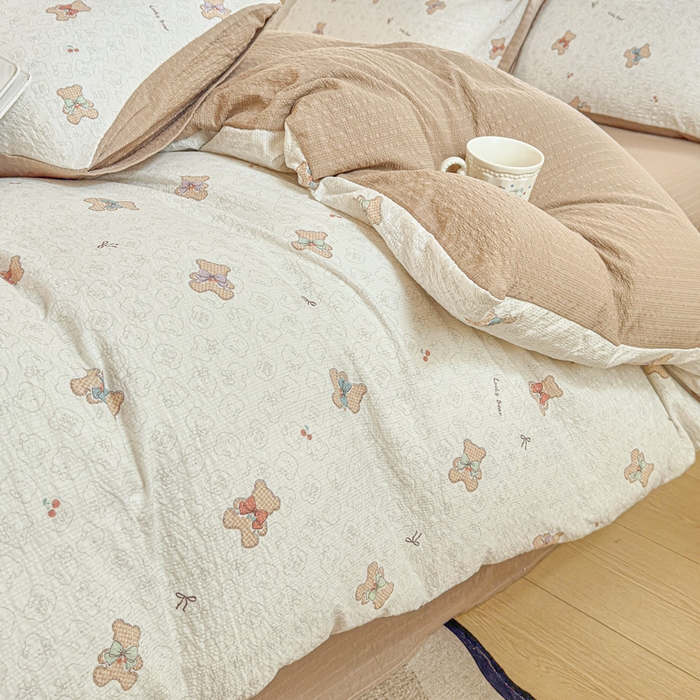 91家纺网 家纺一手货源 找家纺 桔禾家纺 2026春夏新款小清新A类超柔泡芙棉泡泡纱双层纱四件套 云朵熊