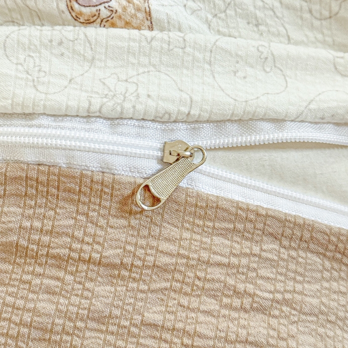 91家纺网 家纺一手货源 找家纺 桔禾家纺 2026春夏新款小清新A类超柔泡芙棉泡泡纱双层纱四件套 云朵熊