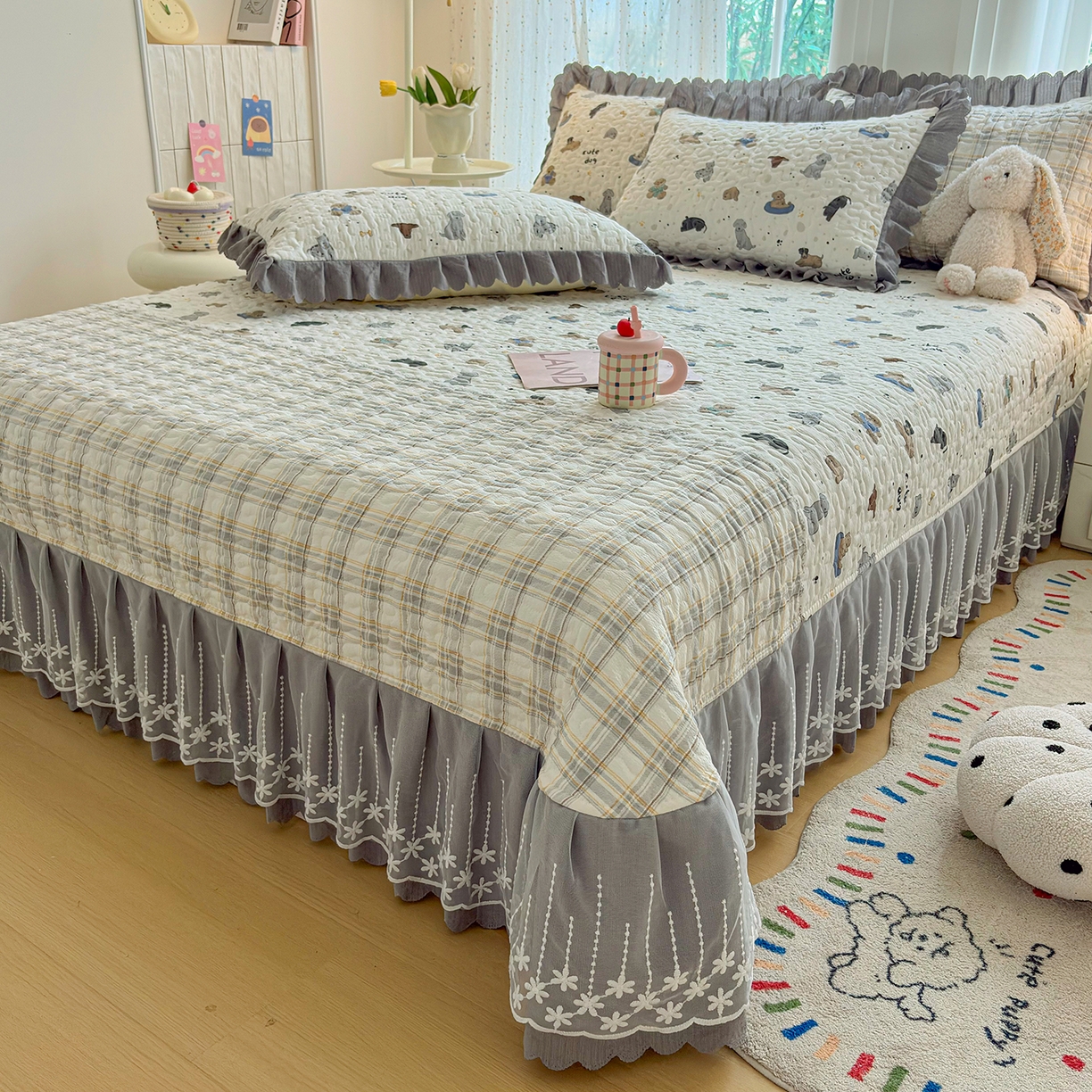 91家纺网 家纺一手货源 找家纺 绒耀家纺 2026春夏直播爆款泡芙棉云感双层纱皱皱纱韩式花边夏被四件套 旺旺大队