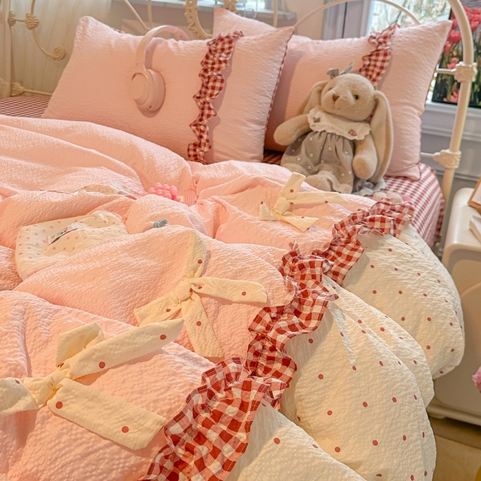 91家纺网 家纺一手货源 找家纺 （总）子钦家纺 2026春夏新款提花泡芙棉甜系格子软乎乎的治愈床品花边蝴蝶结床单床笠四件套-邹邹奶芙