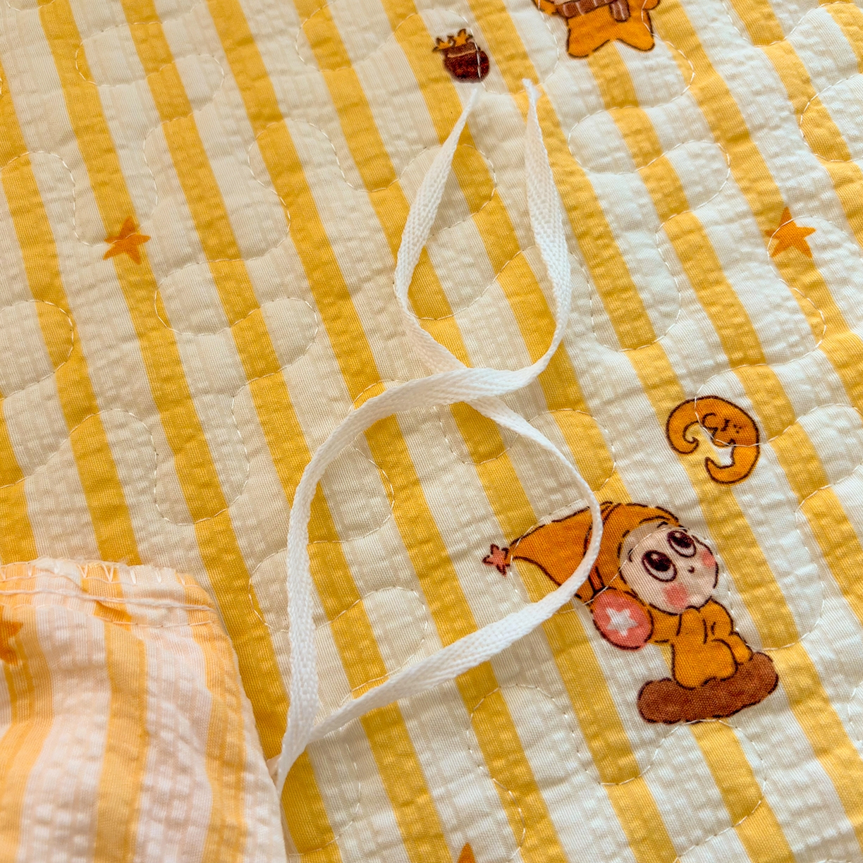 91家纺网 家纺一手货源 找家纺 绒耀家纺 2026春夏直播爆款泡芙棉云感双层纱皱皱纱韩式花边夏被四件套 星星人