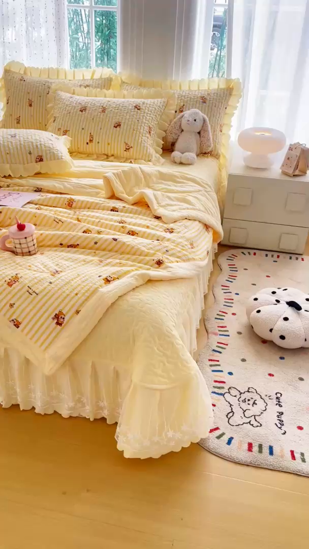 91家纺网 家纺一手货源 找家纺 绒耀家纺 2026春夏直播爆款泡芙棉云感双层纱皱皱纱韩式花边夏被四件套 星星人